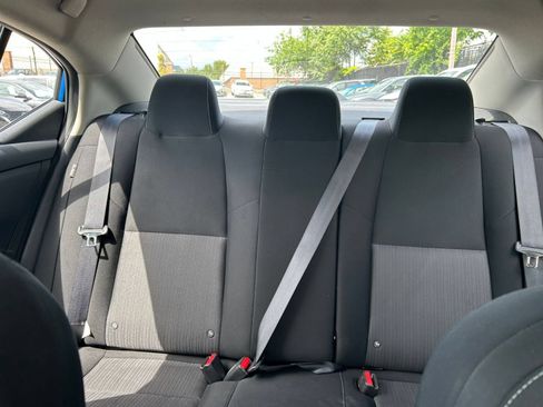 Used 2025 Nissan Sentra SV FWD image 33