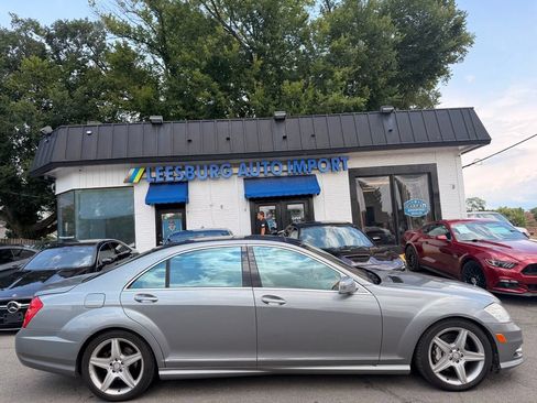 Used 2010 Mercedes-Benz S 550 4MATIC image 4