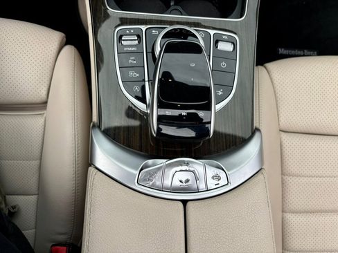 Used 2019 Mercedes-Benz C 300 4MATIC Cabriolet w/ Multimedia Package image 29