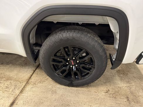 Certified 2023 GMC Sierra 1500 Pro w/ Graphite Edition image 9