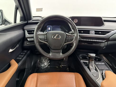Used 2019 Lexus UX 200 w/ Accessory Package 2 FWD image 30