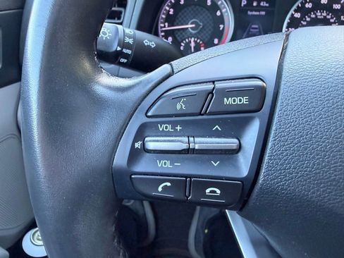 Used 2020 Hyundai Elantra Value Edition w/ Winter Weather Package FWD image 25