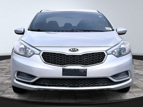 Used 2014 Kia Forte LX w/ Popular Package image 3