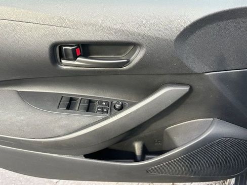 Used 2025 Toyota Corolla LE image 20