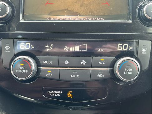 Used 2020 Nissan Rogue SV AWD/4WD image 29