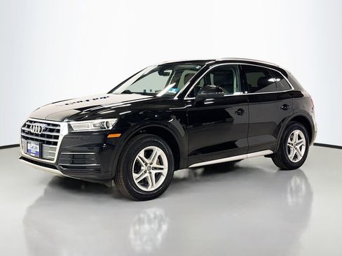Used 2019 Audi Q5 2.0T Premium w/ Convenience Package image 3