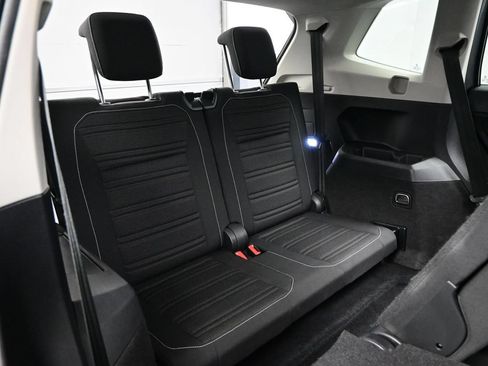 Used 2022 Volkswagen Tiguan S FWD image 35