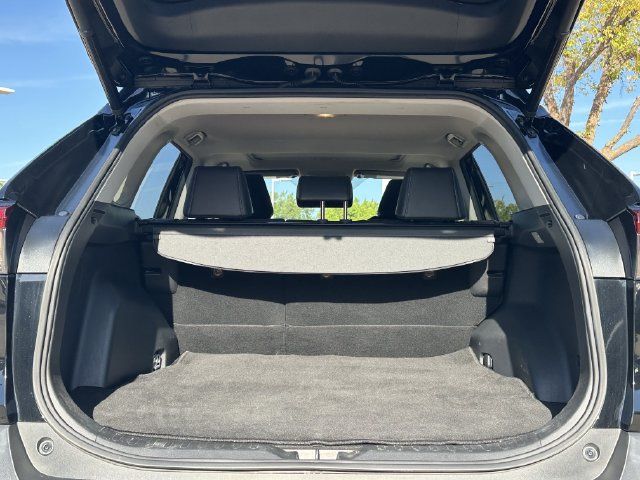 Used 2020 Toyota RAV4 XLE Premium FWD image 31