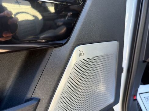 Used 2024 Ford F150 Lightning Platinum image 26