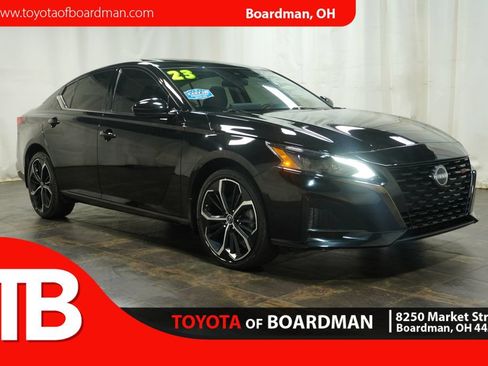 Used 2023 Nissan Altima 2.5 SR w/ SR Premium Package AWD/4WD image 1
