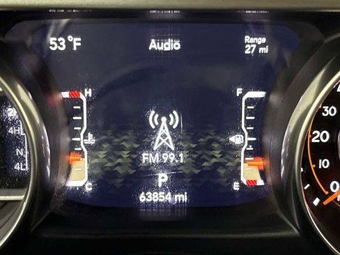 Used 2019 Jeep Wrangler Unlimited Sahara image 18