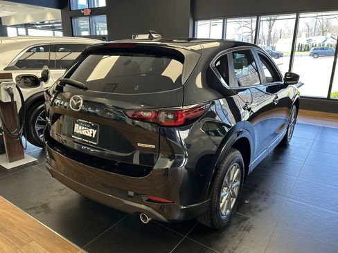 Used 2024 MAZDA CX-5 AWD 2.5 S w/ Select Package image 7