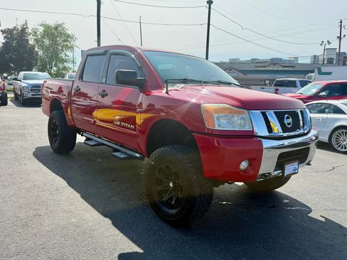 Used 2010 Nissan Titan SE w/ SE Value Truck Pkg AWD/4WD image 7