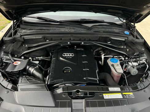 Used 2017 Audi Q5 2.0T Premium image 46