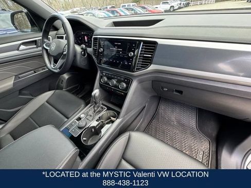 Certified 2023 Volkswagen Atlas Cross Sport SEL R-Line AWD/4WD image 28