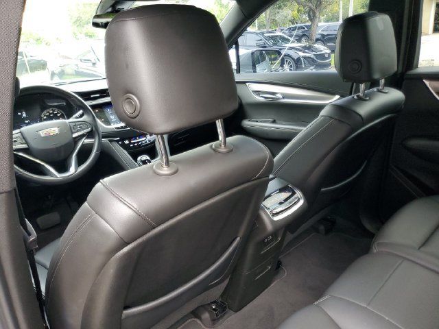Certified 2024 Cadillac XT6 Luxury FWD image 14