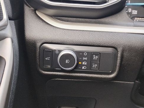 Used 2022 Ford Explorer XLT w/ Equipment Group 202A AWD/4WD image 49