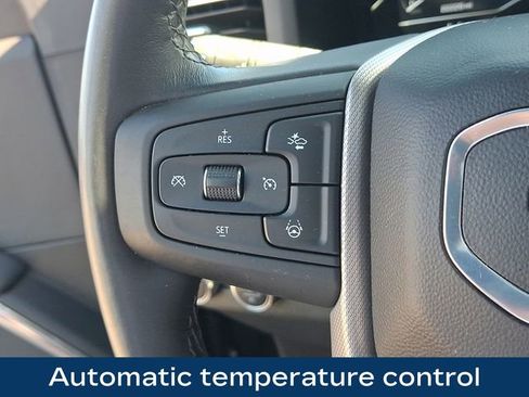 Used 2024 GMC Yukon XL Denali w/ Advanced Technology Package AWD/4WD image 7