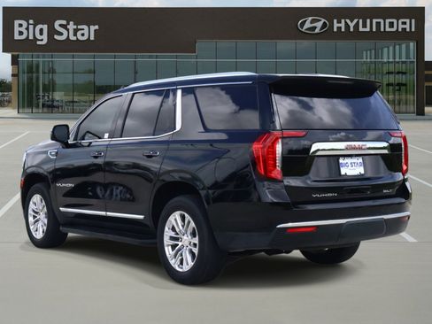 Used 2023 GMC Yukon SLT w/ SLT Luxury Package RWD image 3