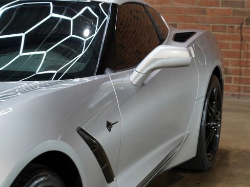 Used 2017 Chevrolet Corvette Stingray Coupe w/ Carbon Flash Badge Package RWD image 22
