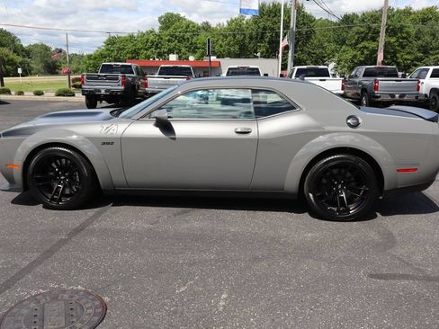Used 2023 Dodge Challenger R/T Scat Pack RWD image 27