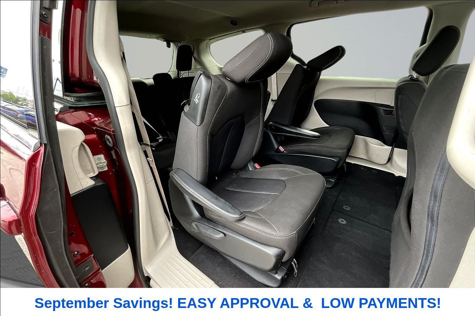 Used 2020 Chrysler Voyager LX FWD image 26