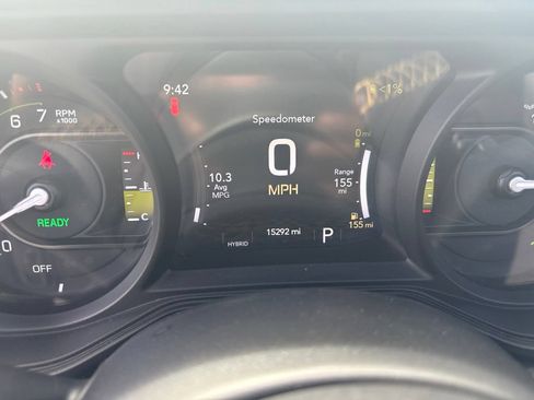 Used 2024 Jeep Wrangler Unlimited w/ Convenience Group AWD/4WD image 19