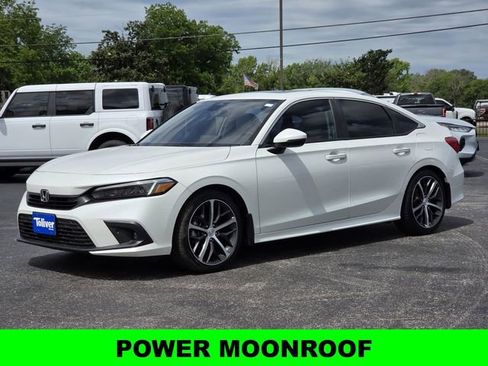 Used 2024 Honda Civic Touring image 4
