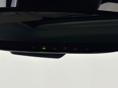 Certified 2026 Toyota Sienna XLE FWD image 23