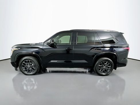 Used 2024 Toyota Sequoia Platinum AWD/4WD image 8