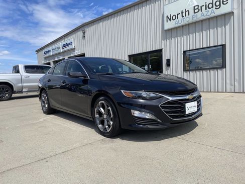 Used 2023 Chevrolet Malibu LT image 1