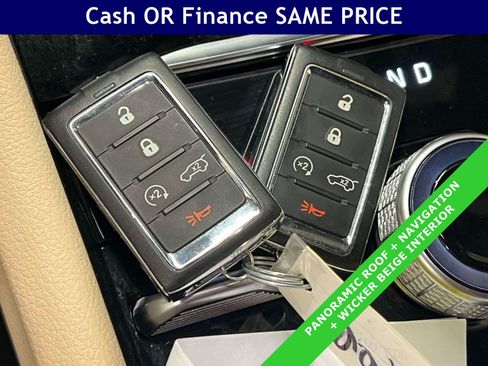 Used 2023 Jeep Grand Cherokee L Limited AWD/4WD image 31