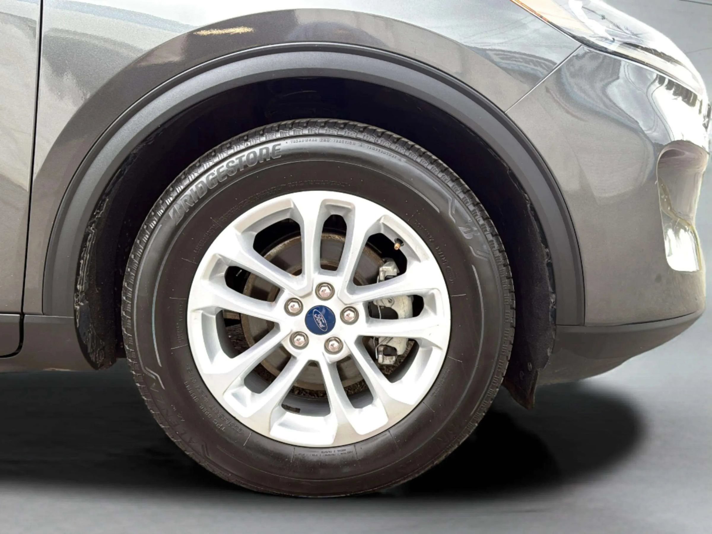 Used 2020 Ford Escape SE FWD image 33