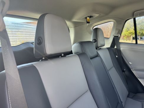 Used 2013 Toyota RAV4 Limited AWD/4WD image 19