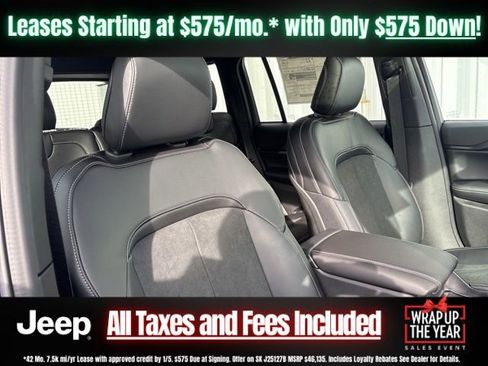 New 2025 Jeep Grand Cherokee Altitude image 24