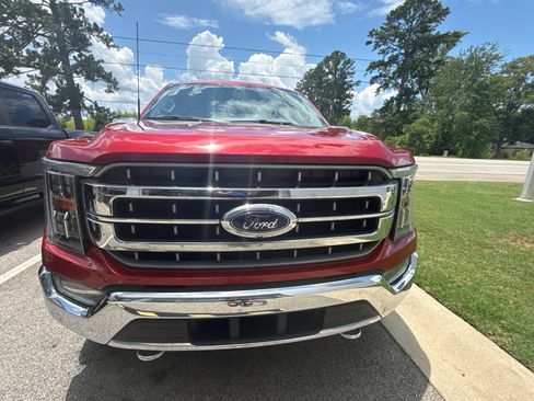 Used 2021 Ford F150 Lariat AWD/4WD image 2