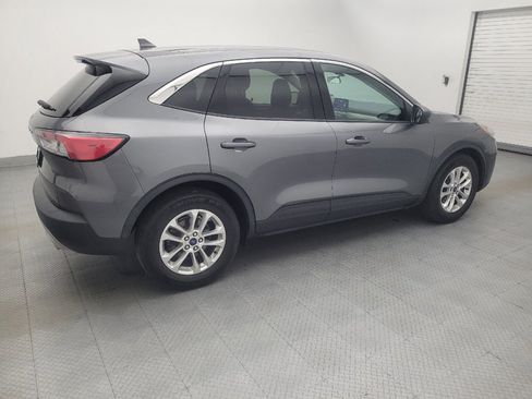 Used 2022 Ford Escape SE FWD image 10