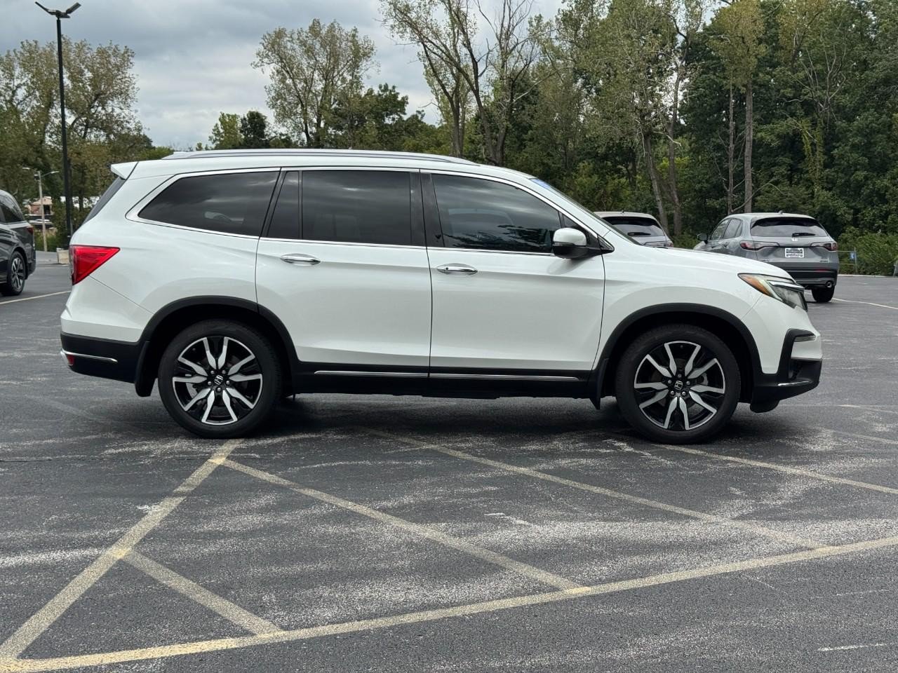 Used 2020 Honda Pilot Touring image 3