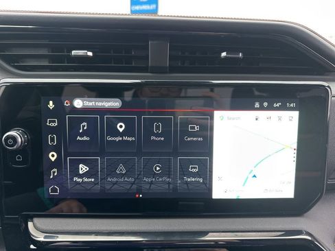 Used 2025 GMC Sierra 2500 AT4 w/ Technology Package image 9