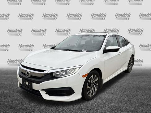 Used 2017 Honda Civic EX image 3