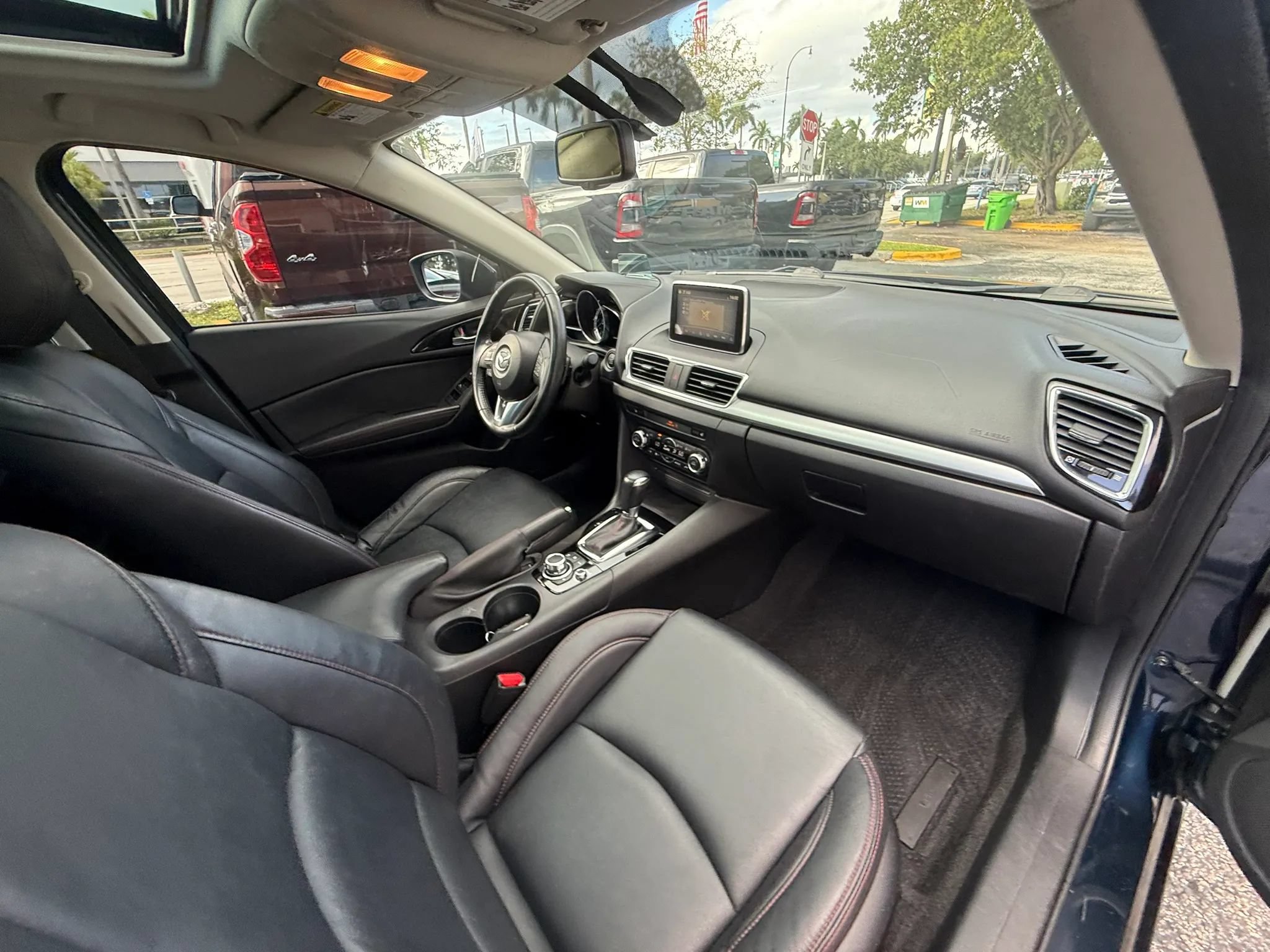 Used 2016 MAZDA MAZDA3 s Touring FWD image 29