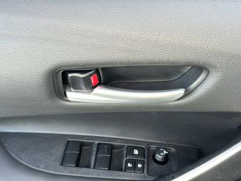 Used 2025 Toyota Corolla SE FWD image 10