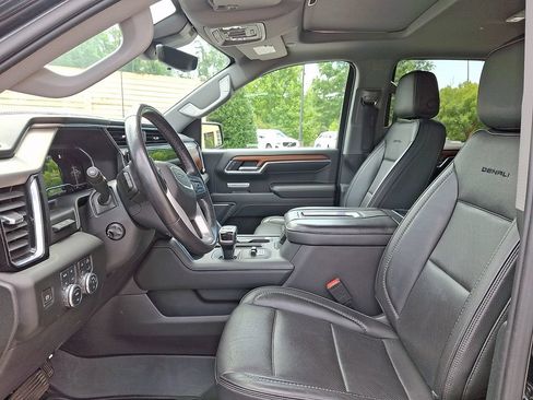Used 2022 GMC Sierra 1500 Denali w/ Denali Reserve Package AWD/4WD image 13