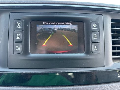 Used 2017 Chrysler Pacifica Touring-L image 35