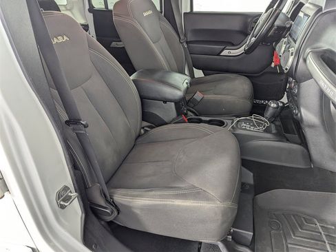 Used 2017 Jeep Wrangler Unlimited Sahara w/ Dual Top Group image 34