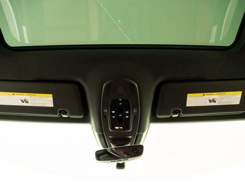 Certified 2026 Porsche Cayenne AWD/4WD image 19