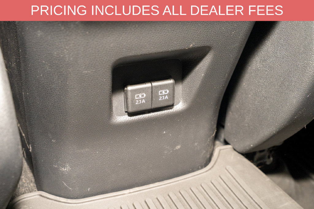 Used 2021 Toyota RAV4 XLE AWD/4WD image 7