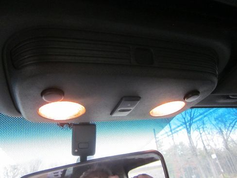 Used 2010 Ford Mustang Convertible image 24