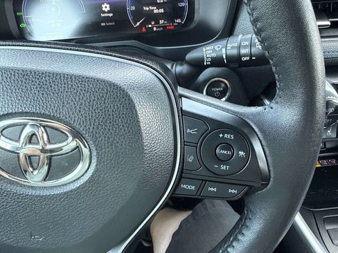Used 2023 Toyota RAV4 XSE AWD/4WD image 26