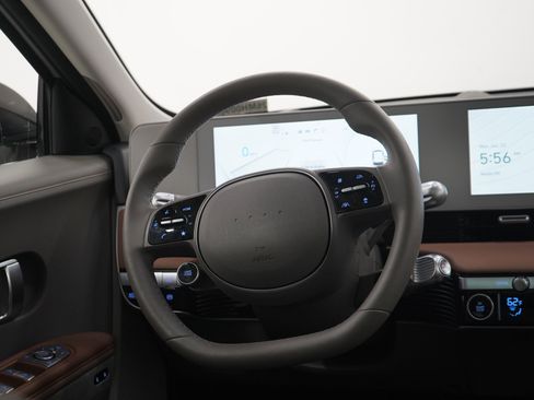 Certified 2024 Hyundai Ioniq 5 Limited AWD/4WD image 14